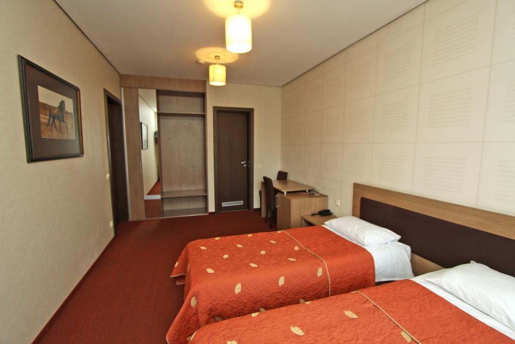Sandija Hotel Kaunas Room photo